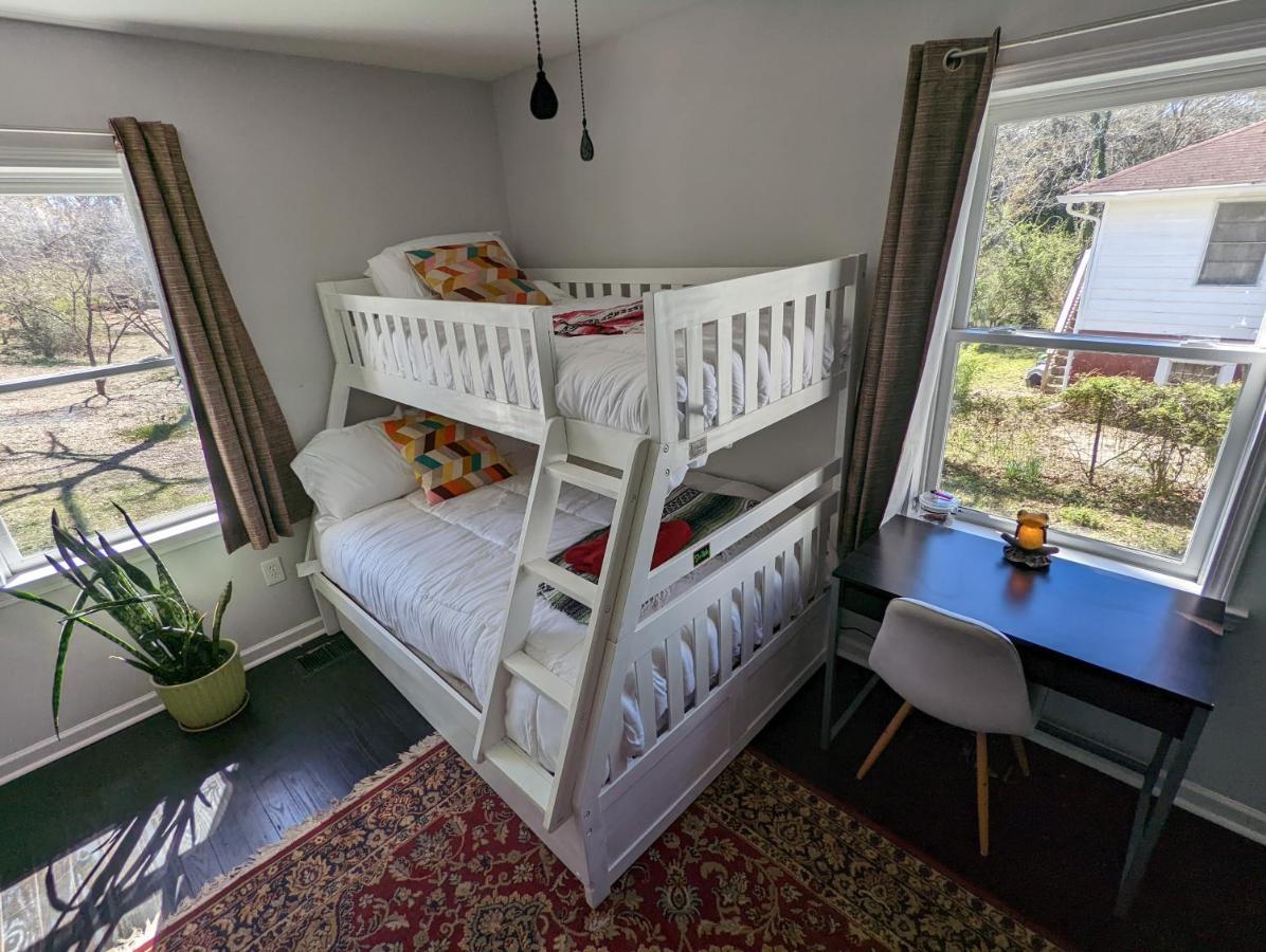Ekstasis Hostel & Urban Farm Атланта Экстерьер фото